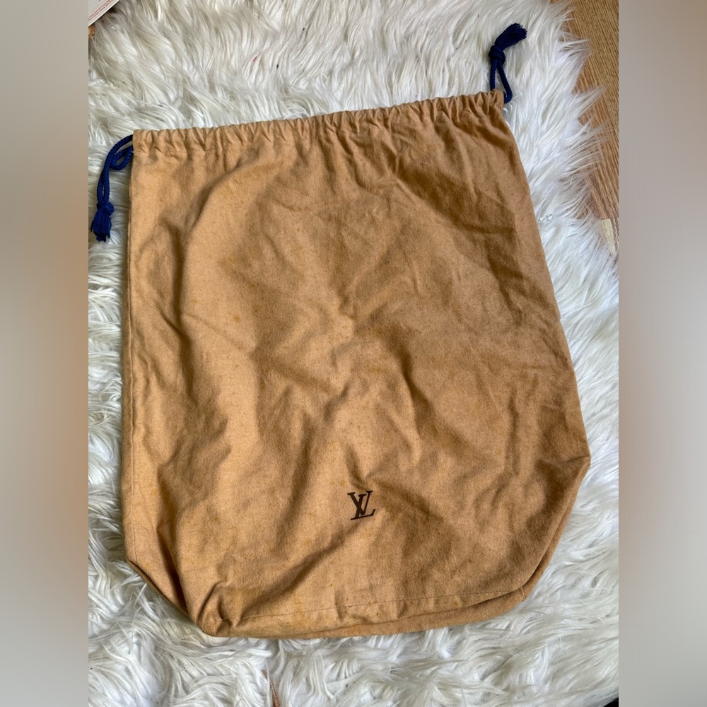 Louis Vuitton Authentic Drawstring Dustbag - image 1